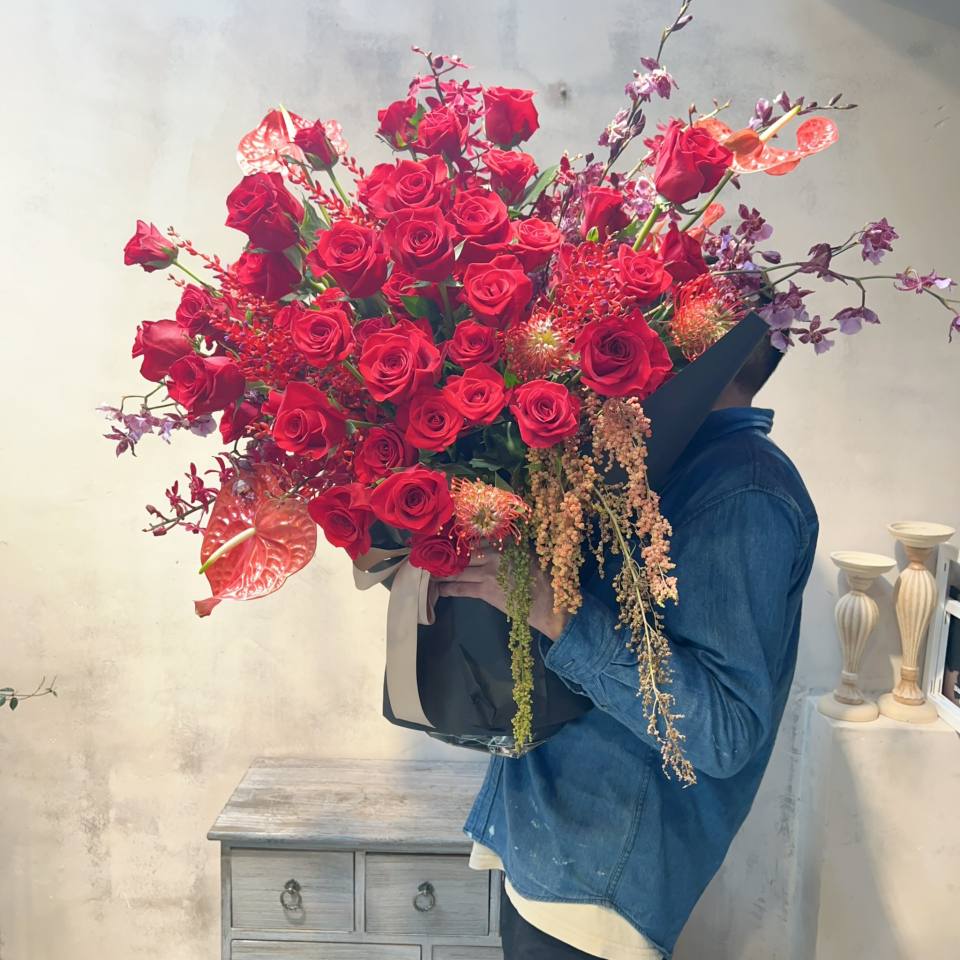 熱情紅玫瑰豪華花束-實拍圖片