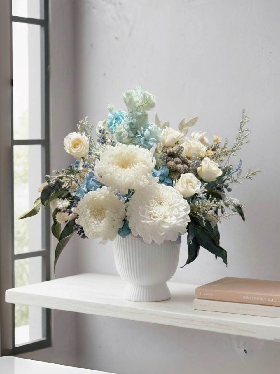 優雅藍白靜謐永生桌花-實拍圖片