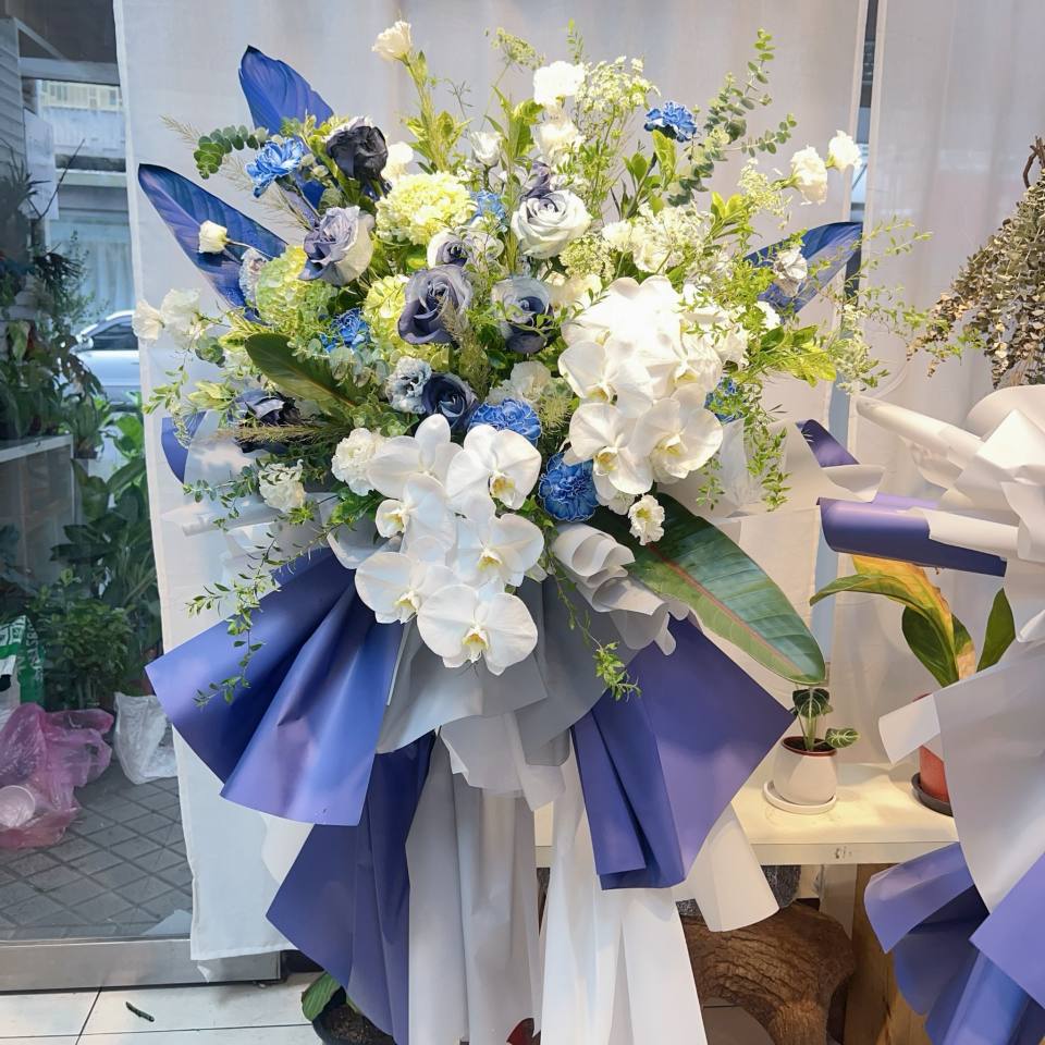 藍色精靈高架花籃-實拍圖片