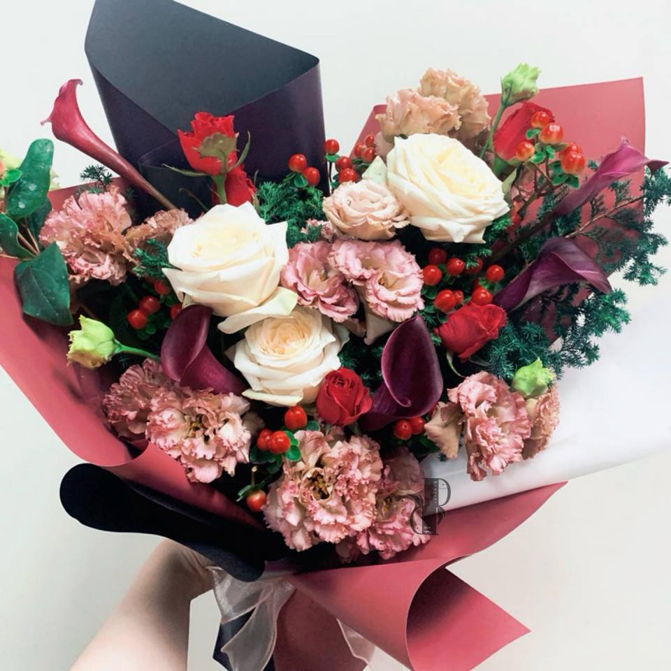 白雪公主、蘋果與皇后-實拍圖片