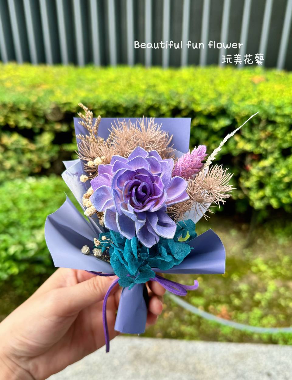 迷你巴掌大永生索拉小花束-實拍圖片