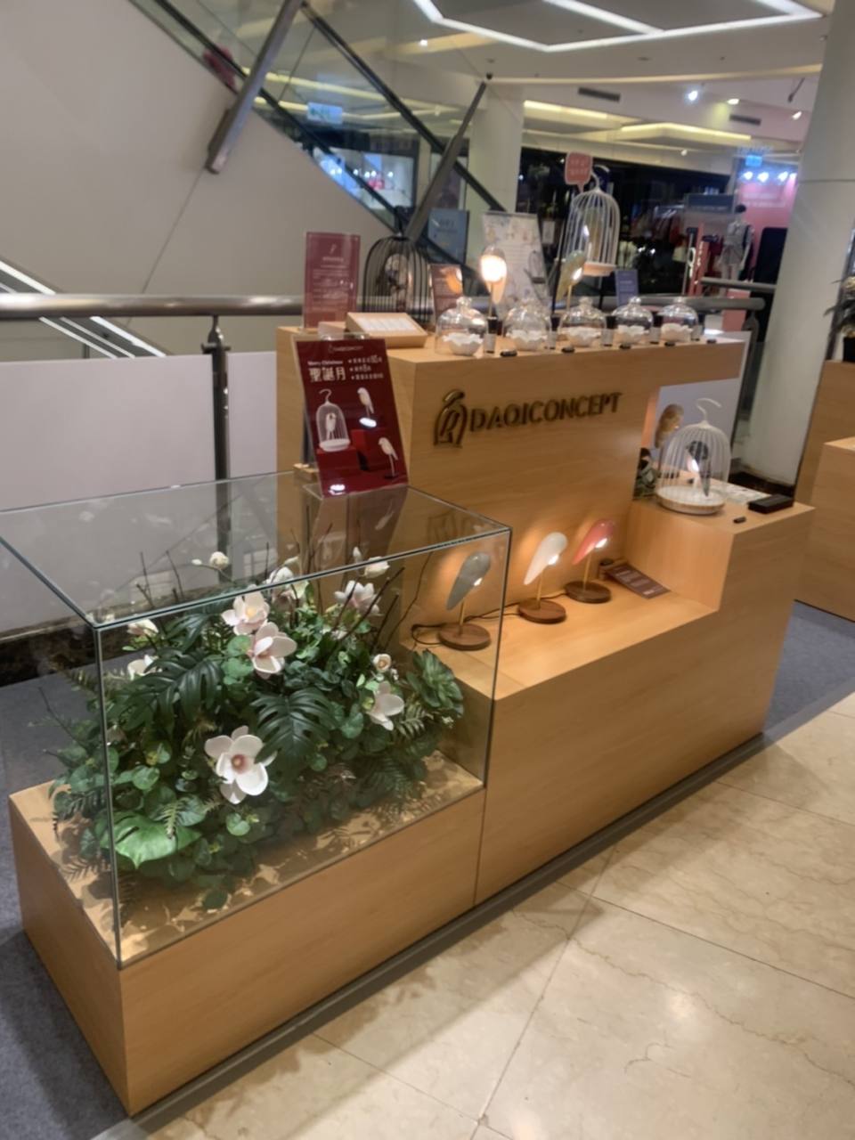 專櫃擬真花設計-實拍圖片