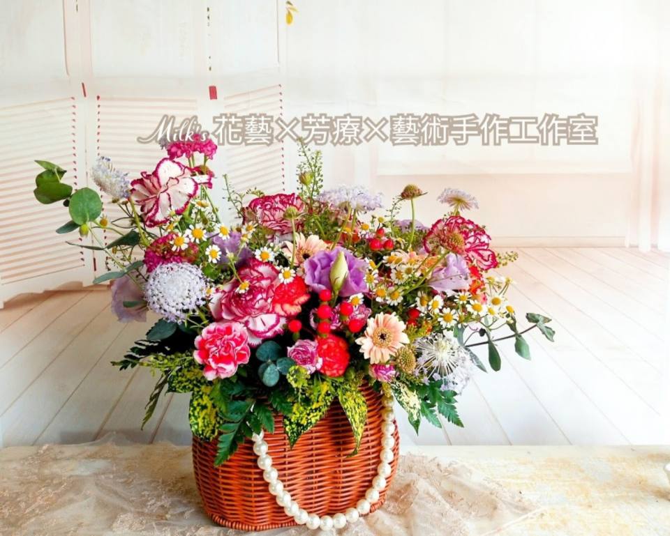 母親節康乃馨珍珠花籃預購-實拍圖片