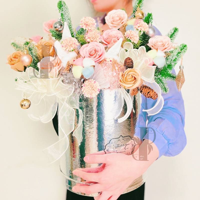 聖誕節系列 銀色抱抱桶_精靈花話款-粉橙色-實拍圖片